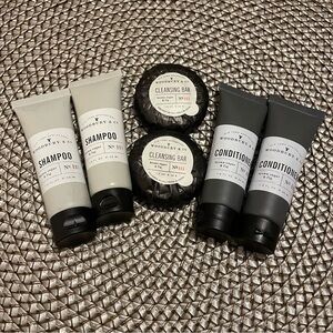 Woodbury & Co. 6 piece-Travel Toiletry Set